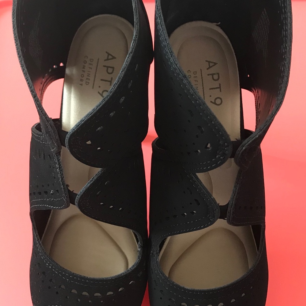 Apt 9 Black heels booties sz8 NWOT